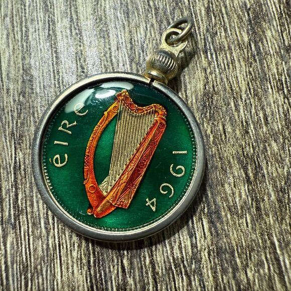 Enameled 1964 Irish Bull Coin Shilling Pendant - Picture 2 of 4